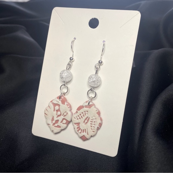 Blue Willow Boutique Earrings - Picture 1 of 4